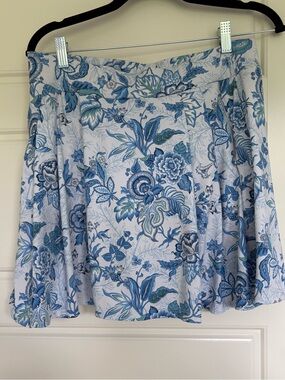 Tuckernuck White Skort with Blue Floral Print
